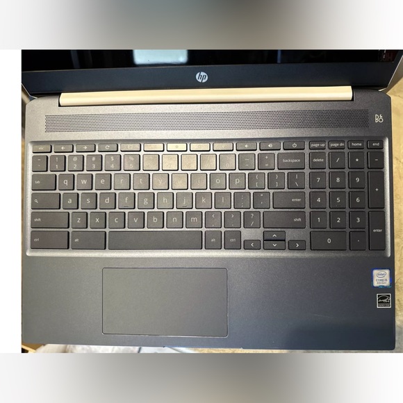 HP chromebook 15.6 laptop - Picture 2 of 5